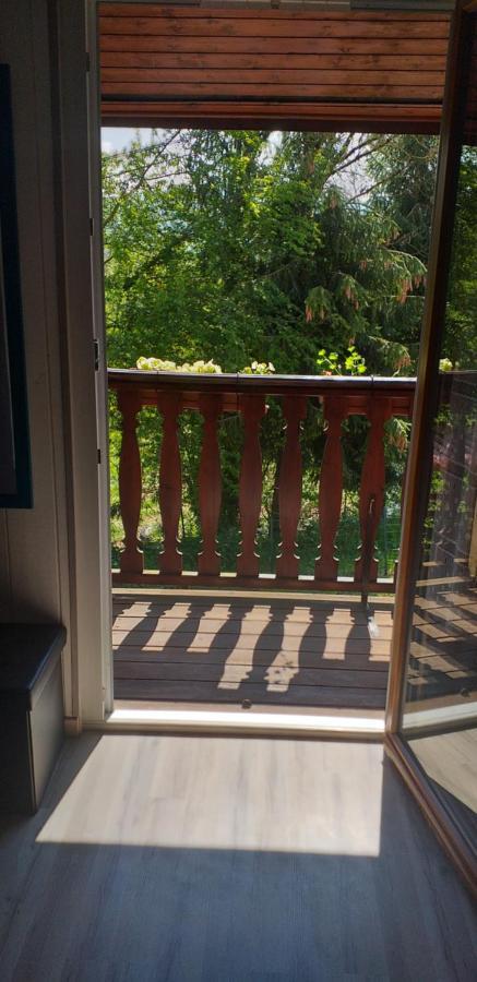 Bed and Breakfast Au Petit Bonheur Saint-Martin-du-Frene Exterior foto