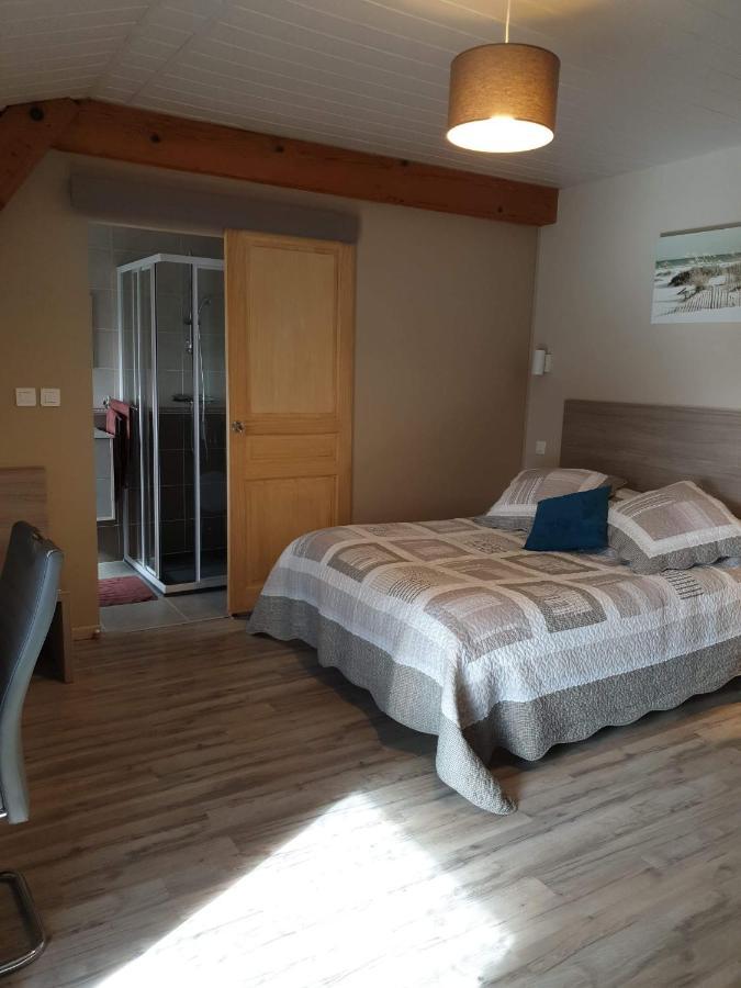 Bed and Breakfast Au Petit Bonheur Saint-Martin-du-Frene Exterior foto